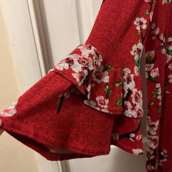 Tunic - Picture 2 of 3